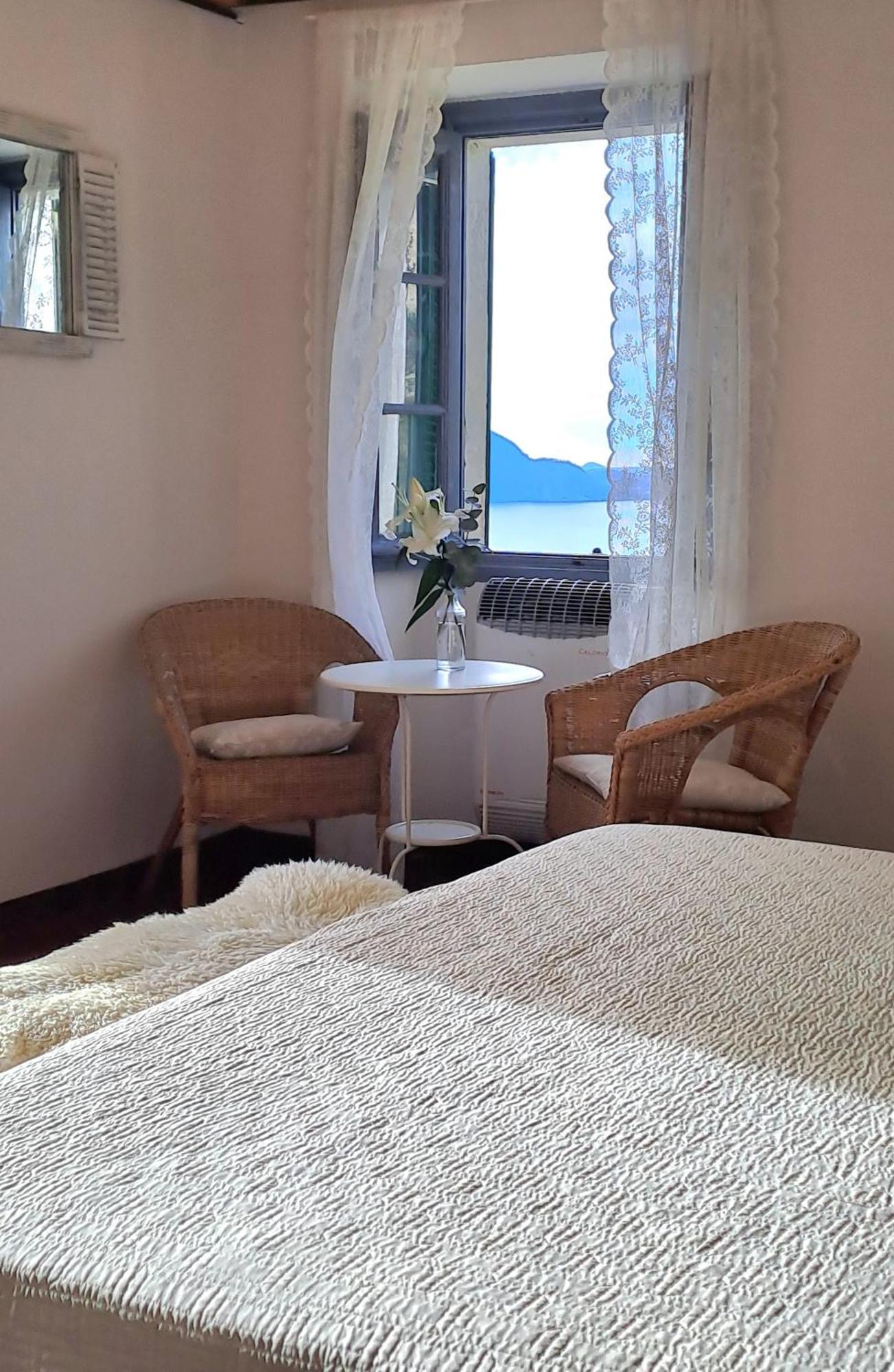 Residenza Le Camelie Apartment ออกเจบบิโอ ภายนอก รูปภาพ