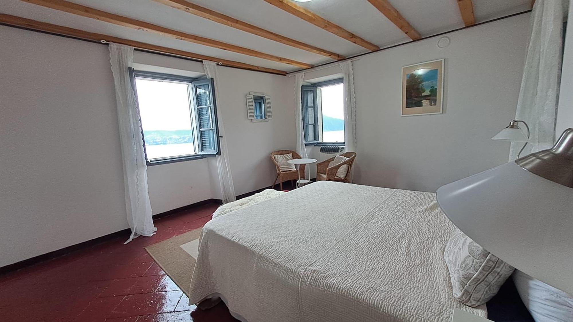 Residenza Le Camelie Apartment ออกเจบบิโอ ภายนอก รูปภาพ